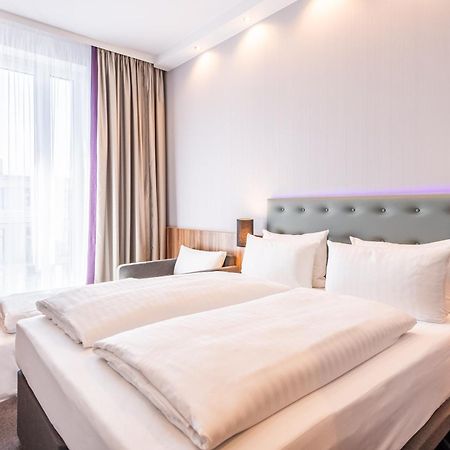 Premier Inn Heidelberg City Centre Экстерьер фото