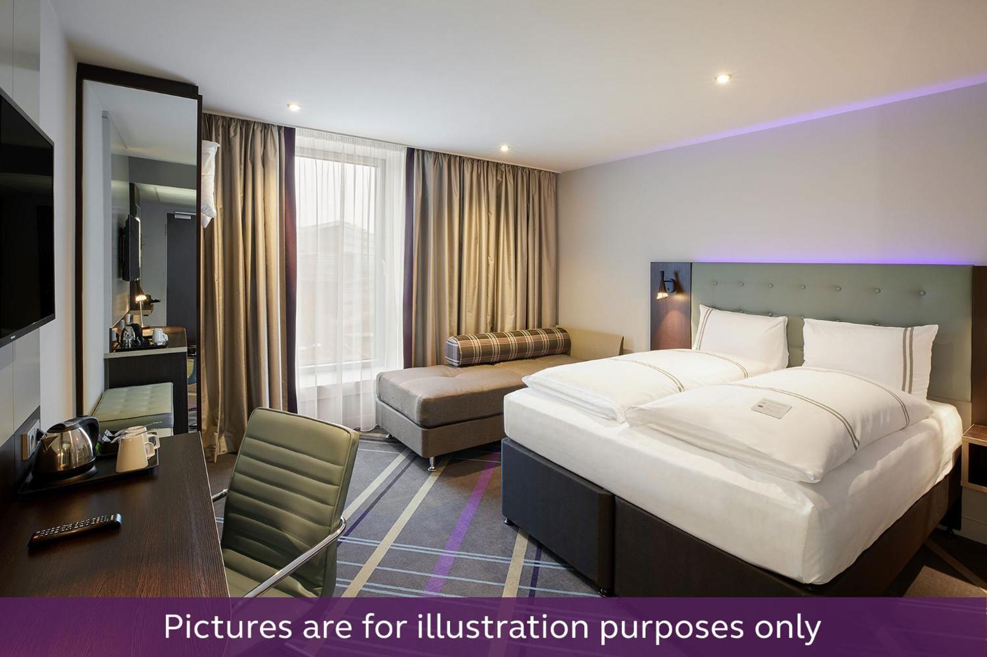 Premier Inn Heidelberg City Centre Экстерьер фото