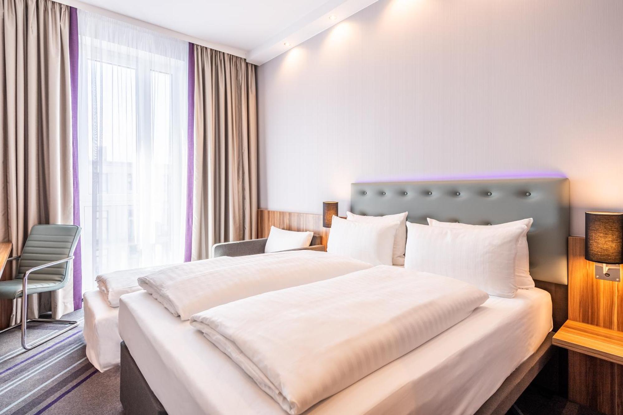 Premier Inn Heidelberg City Centre Экстерьер фото