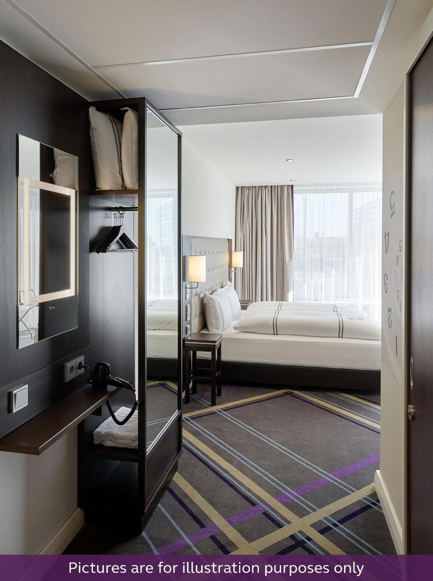 Premier Inn Heidelberg City Centre Экстерьер фото