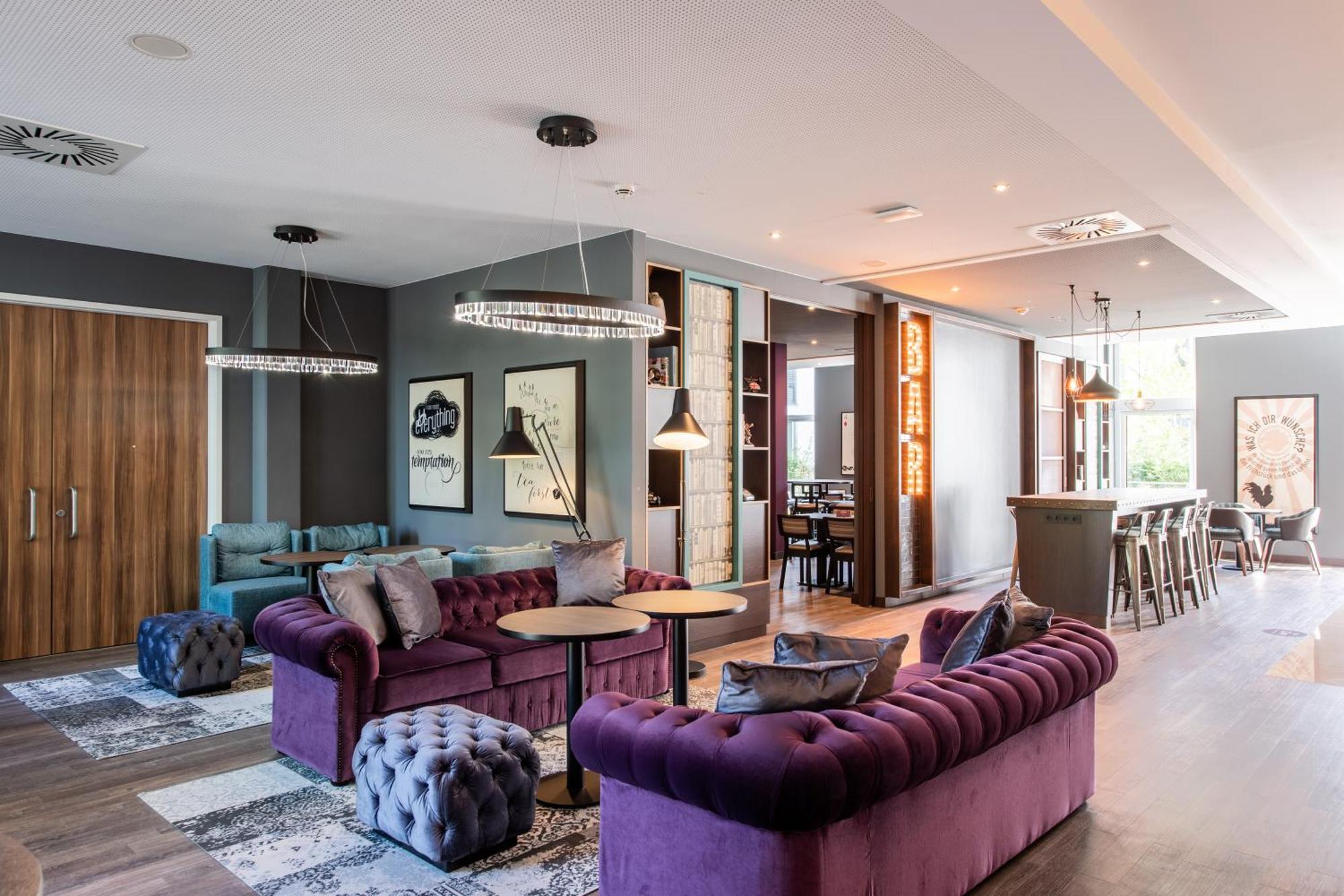 Premier Inn Heidelberg City Centre Экстерьер фото