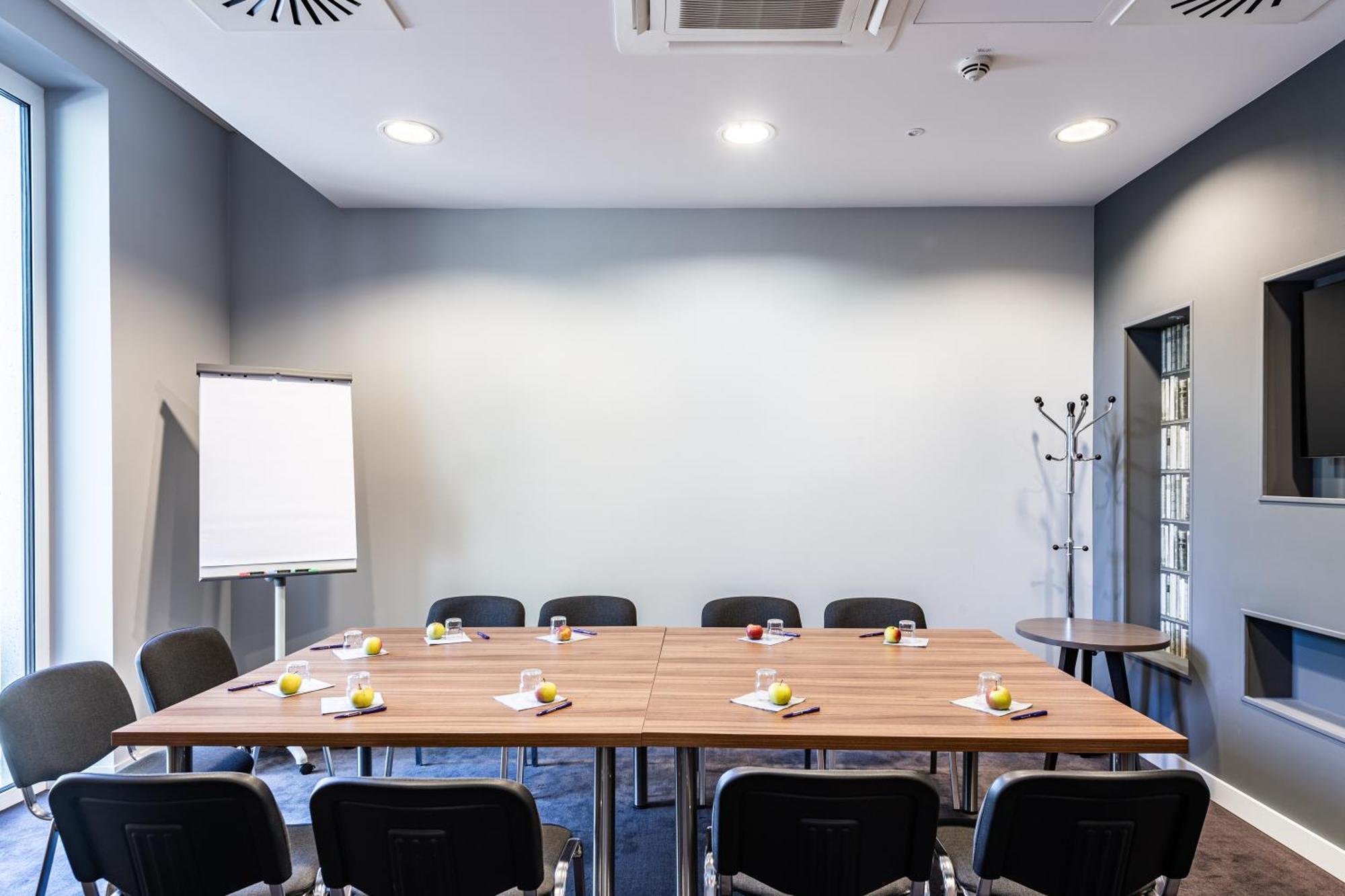 Premier Inn Heidelberg City Centre Экстерьер фото