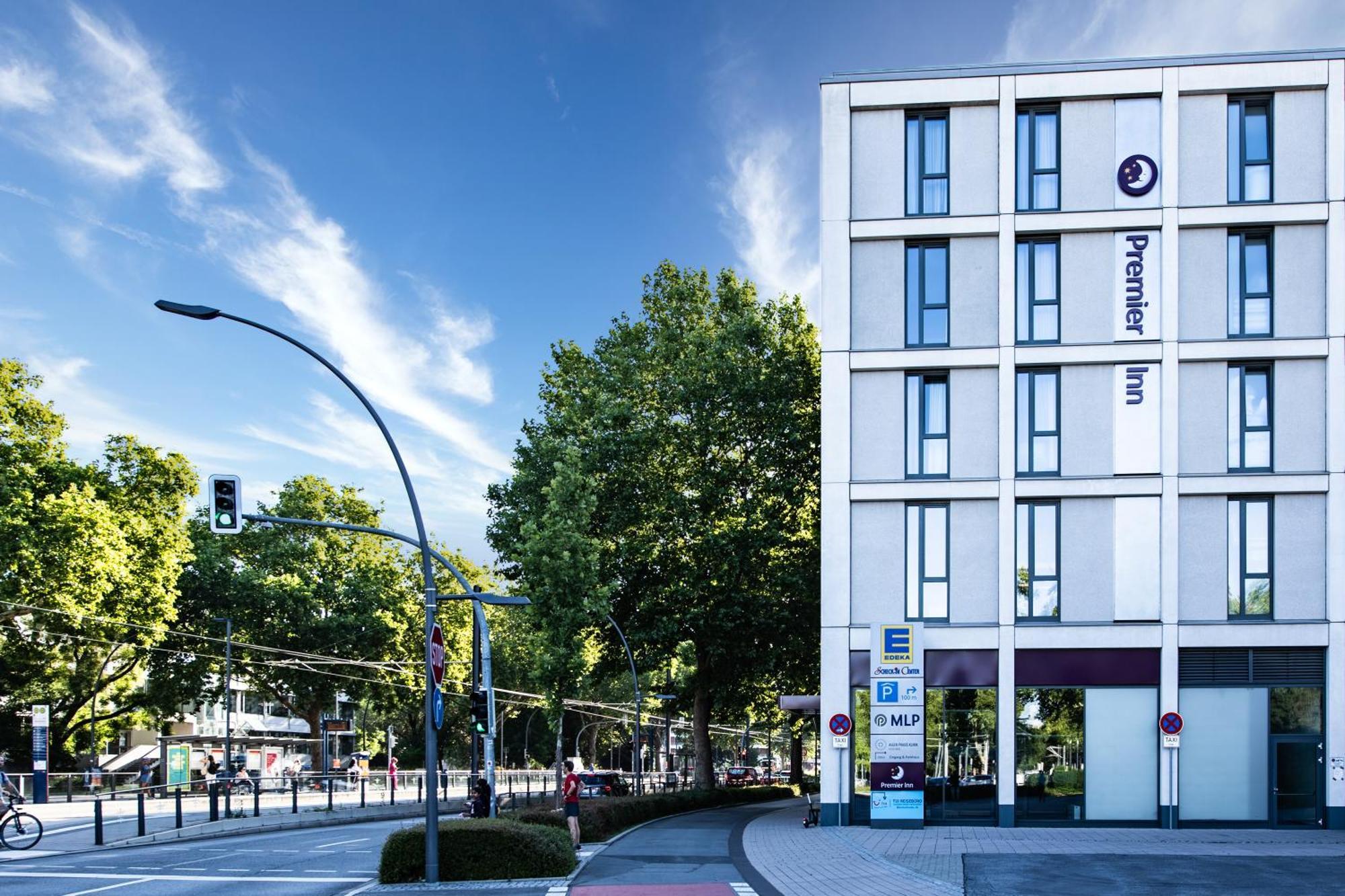 Premier Inn Heidelberg City Centre Экстерьер фото